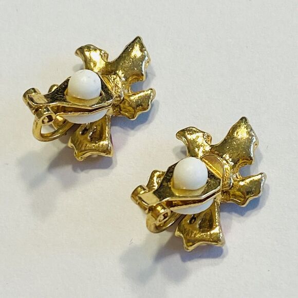 Christmas Clip On Earrings Holly & Bells Festive Holiday Goldtone Green & Red - Picture 2 of 6